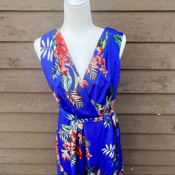 NWT! Tahari Royal Tropical Bloom dress! - Picture 4 of 9